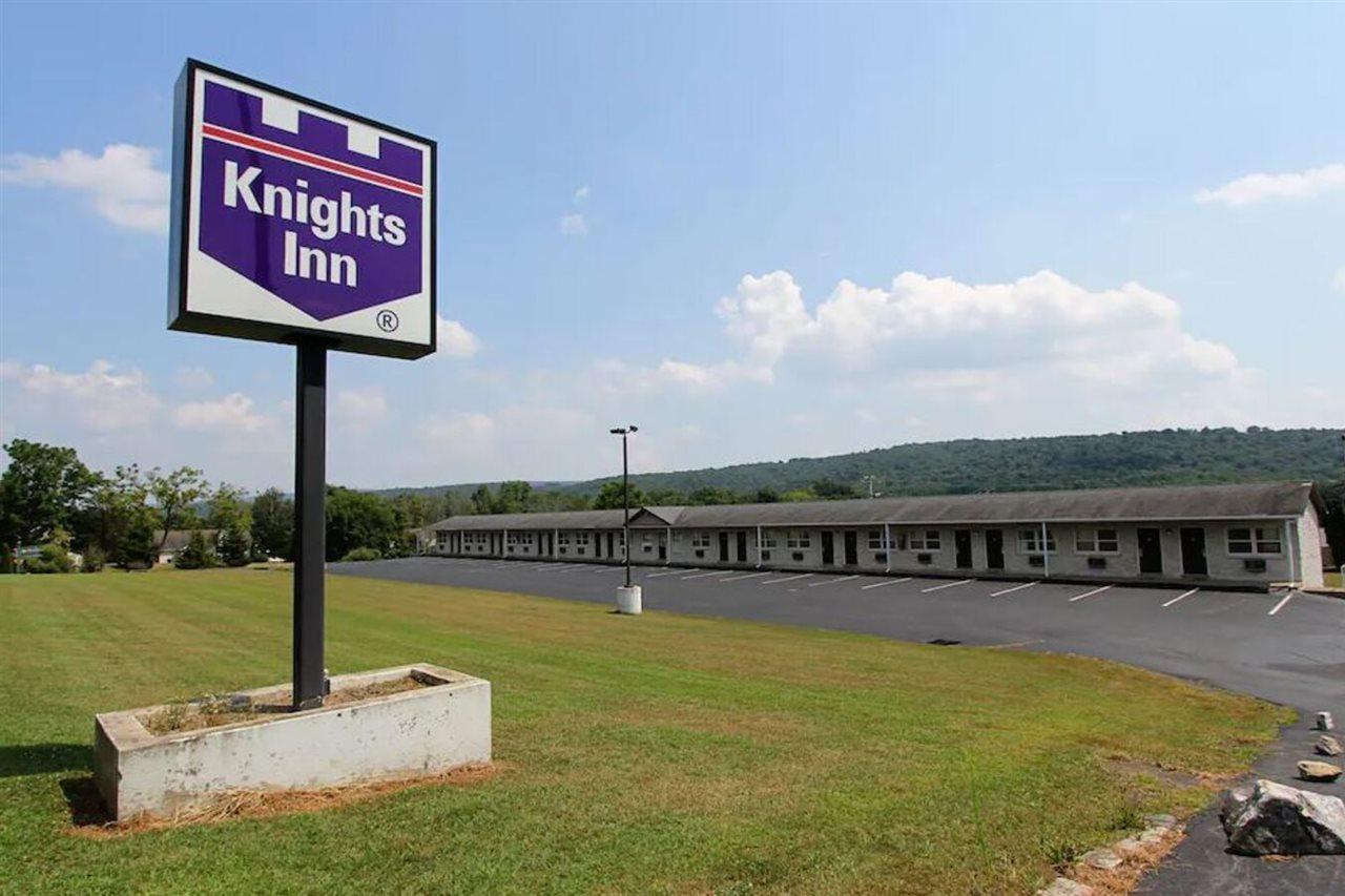 Knights Inn Pine Grove Pine Grove  Экстерьер фото