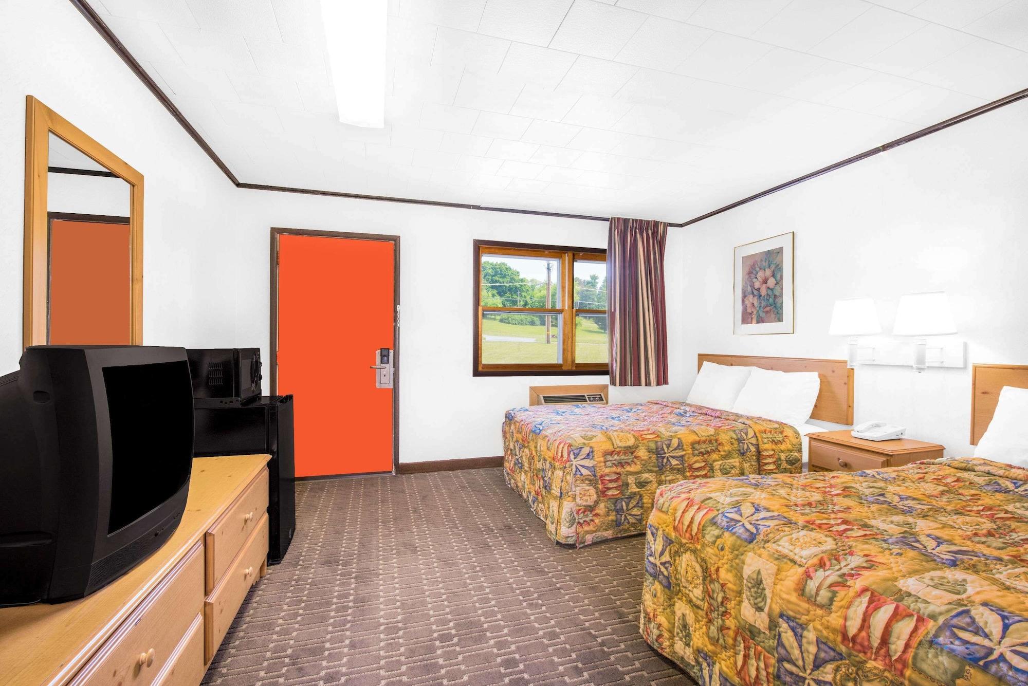 Knights Inn Pine Grove Pine Grove  Экстерьер фото